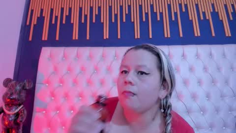 Scarlet  online show from 8, 9, 2025