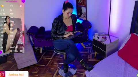 Snapshot of scarlet_hiit chatting on 26, 5, 2026 scarlet_hiit online show from 26, 5, 2026