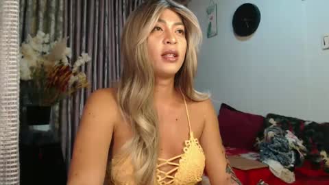 Snapshot of scarlet_ts69 chatting on 2, 1, 2025 scarlet online show from 2, 1, 2025