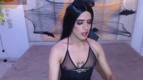 scarlet and roxane online show from 21, 10, 2025