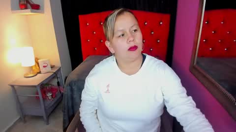 ScarletBigTitties online show from 9, 5, 2026