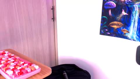 Snapshot of scarletblaze_ chatting on 6, 11, 2025 Scarlet online show from 6, 11, 2025