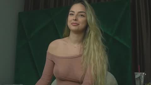 Scarlet online show from 22, 9, 2025