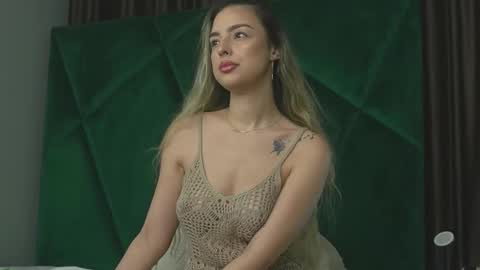 Scarlet online show from 20, 10, 2025