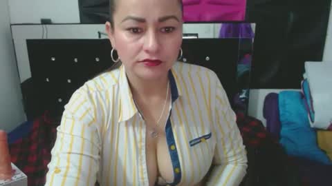 scarletglow1 online show from 5, 12, 2024