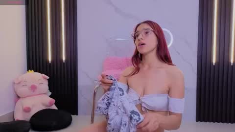 I am  Scarleth  Check mi profile online show from 13, 9, 2025