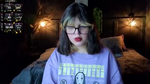 Snapshot of scarleth_shadow chatting on 11, 9, 2025 SCARLETH online show from 11, 9, 2025