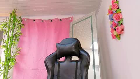 Snapshot of scarletjonesx chatting on 5, 2, 2026 Denis online show from 5, 2, 2026