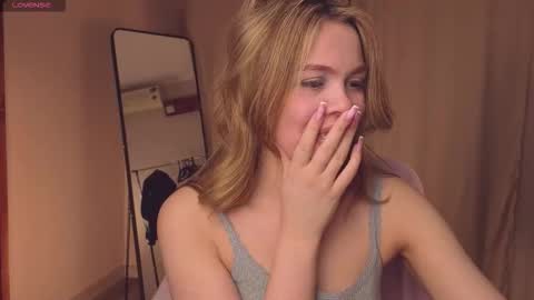 scarletmarney online show from 26, 3, 2026