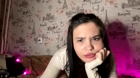 scarletpetal online show from 5, 2, 2025