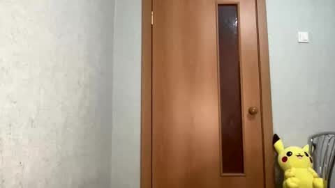 scarletpetal online show from 5, 3, 2025