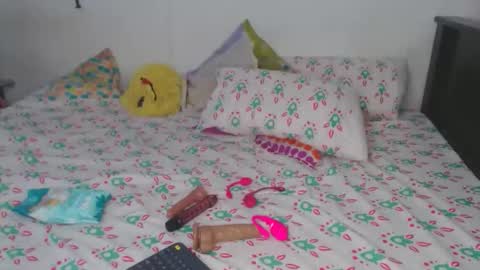 scarlett online show from 8, 10, 2025