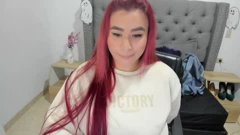 Scarlett Anaiz online show from 5, 1, 2026