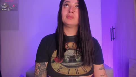 SCARLETT COLLINS online show from 25, 5, 2026