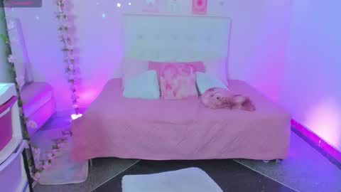 Scarlett  online show from 18, 12, 2025