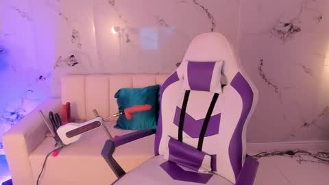 Snapshot of scarlett_enjoy1 chatting on 14, 9, 2025 scarlett_enjoy1 online show from 14, 9, 2025