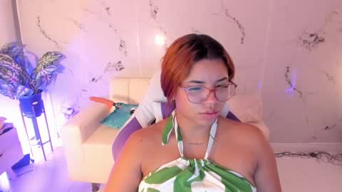 Snapshot of scarlett_enjoy1 chatting on 19, 9, 2025 scarlett_enjoy1 online show from 19, 9, 2025