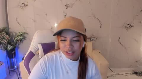 Snapshot of scarlett_enjoy1 chatting on 29, 9, 2025 scarlett_enjoy1 online show from 29, 9, 2025