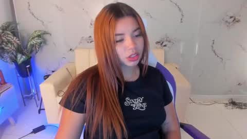 Snapshot of scarlett_enjoy1 chatting on 30, 9, 2025 scarlett_enjoy1 online show from 30, 9, 2025