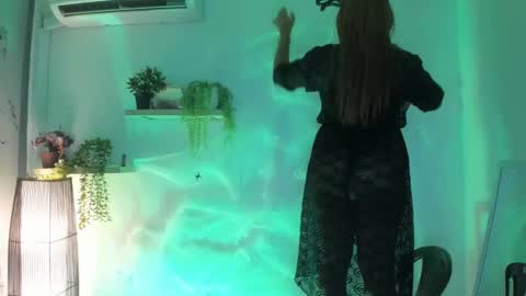 Snapshot of scarlett_enjoy1 chatting on 4, 10, 2025 scarlett_enjoy1 online show from 4, 10, 2025