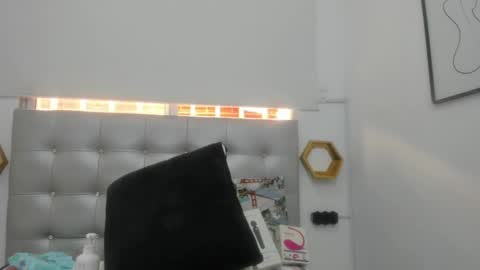 scarlett_fox20 online show from 23, 1, 2025