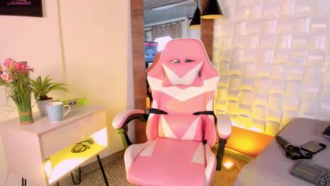 Snapshot of scarlett_kiiss chatting on 4, 2, 2026 scarlett_kiiss online show from 4, 2, 2026