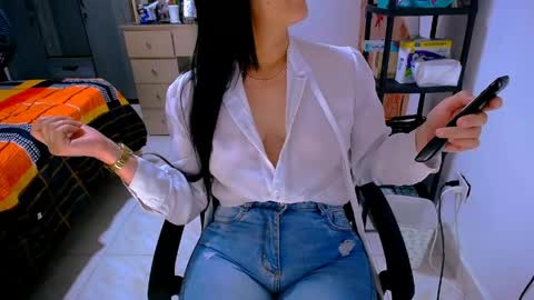 Snapshot of scarlett_sex2 chatting on 11, 5, 2026 scarlet online show from 11, 5, 2026