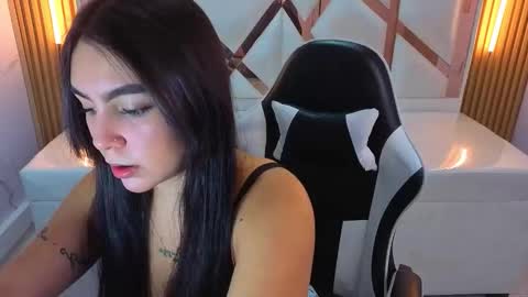 Snapshot of scarlett_smith_tp chatting on 1, 10, 2025 Scarlett online show from 1, 10, 2025