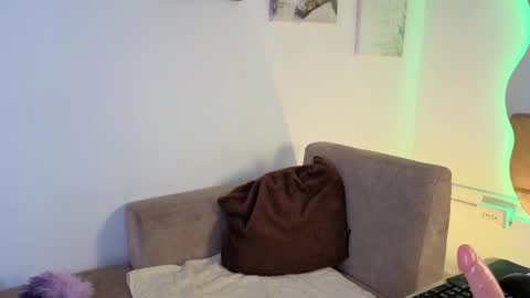 Scarlett   online show from 9, 4, 2026