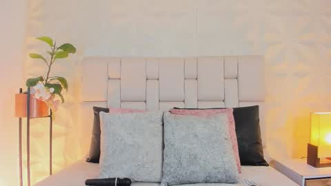     online show from 5, 12, 2025