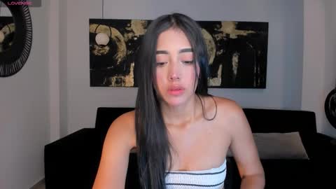 Snapshot of scarlettblaze1 chatting on 5, 12, 2025 Sacrlett Blaze online show from 5, 12, 2025