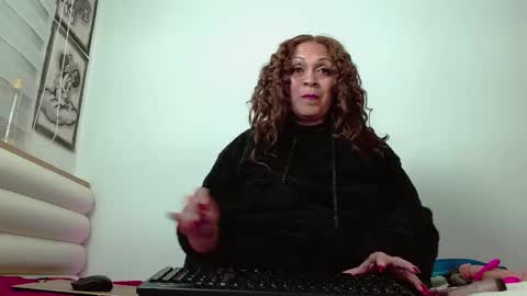 Snapshot of scarlettbooty chatting on 29, 11, 2025 scarlettbooty online show from 29, 11, 2025