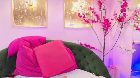 SCARLETTE online show from 3, 2, 2026