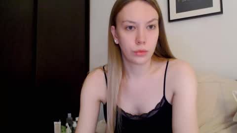 Snapshot of scarlettford chatting on 27, 11, 2025 Scarlett online show from 27, 11, 2025