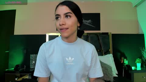 Snapshot of scarlettorres chatting on 16, 11, 2025 scarlettorres online show from 16, 11, 2025