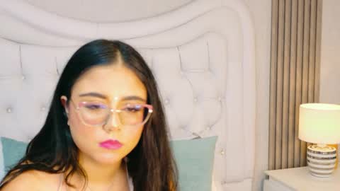 Scarlett Petrova online show from 15, 4, 2026