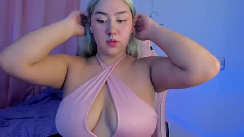 Snapshot of scarlettqueen56 chatting on 4, 2, 2025 chloe online show from 4, 2, 2025