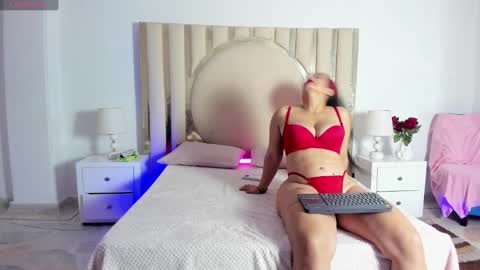 Snapshot of scarlettross_ chatting on 18, 2, 2025 Scarlett Ross online show from 18, 2, 2025