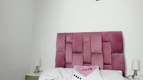 Snapshot of scarlettt_moon chatting on 7, 1, 2025 scarlettt_moon online show from 7, 1, 2025