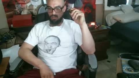 Snapshot of schemin10248 chatting on 23, 4, 2026 schemin10248 online show from 23, 4, 2026