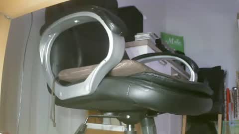 Fritz Schluepper online show from 6, 2, 2026