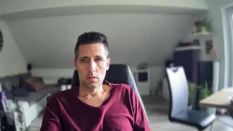 Snapshot of schnuckigeil chatting on 3, 12, 2025 Dildomen online show from 3, 12, 2025