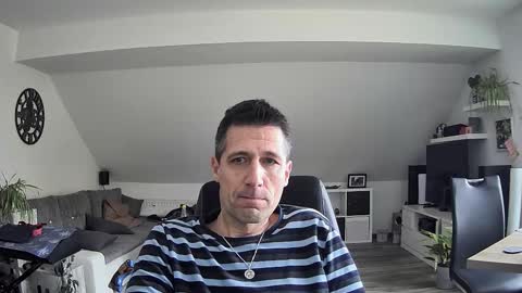 Snapshot of schnuckigeil chatting on 3, 2, 2026 Dildomen online show from 3, 2, 2026