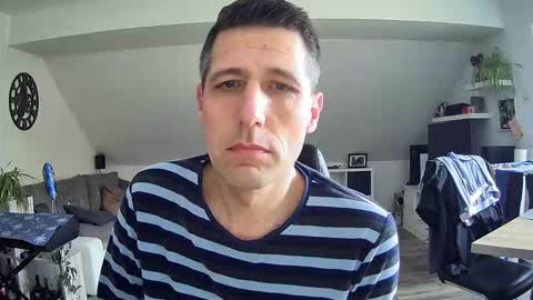 Snapshot of schnuckigeil chatting on 5, 2, 2026 Dildomen online show from 5, 2, 2026