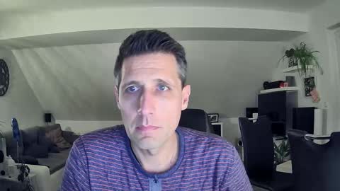 Snapshot of schnuckigeil chatting on 17, 2, 2026 Dildomen online show from 17, 2, 2026