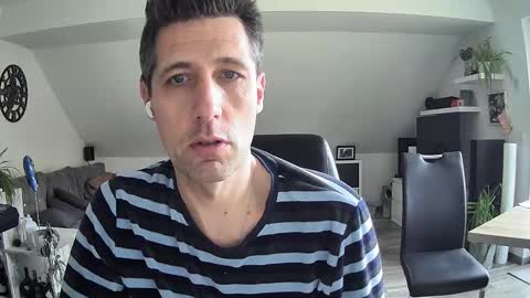 Snapshot of schnuckigeil chatting on 26, 2, 2026 Dildomen online show from 26, 2, 2026