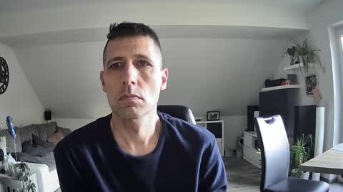 Snapshot of schnuckigeil chatting on 4, 3, 2026 Dildomen online show from 4, 3, 2026