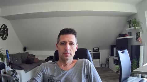 Snapshot of schnuckigeil chatting on 18, 3, 2026 Dildomen online show from 18, 3, 2026