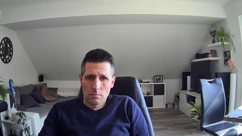 Snapshot of schnuckigeil chatting on 23, 3, 2026 Dildomen online show from 23, 3, 2026