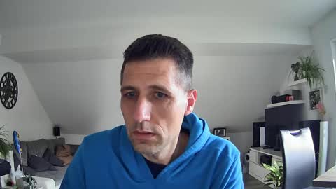 Snapshot of schnuckigeil chatting on 24, 3, 2026 Dildomen online show from 24, 3, 2026